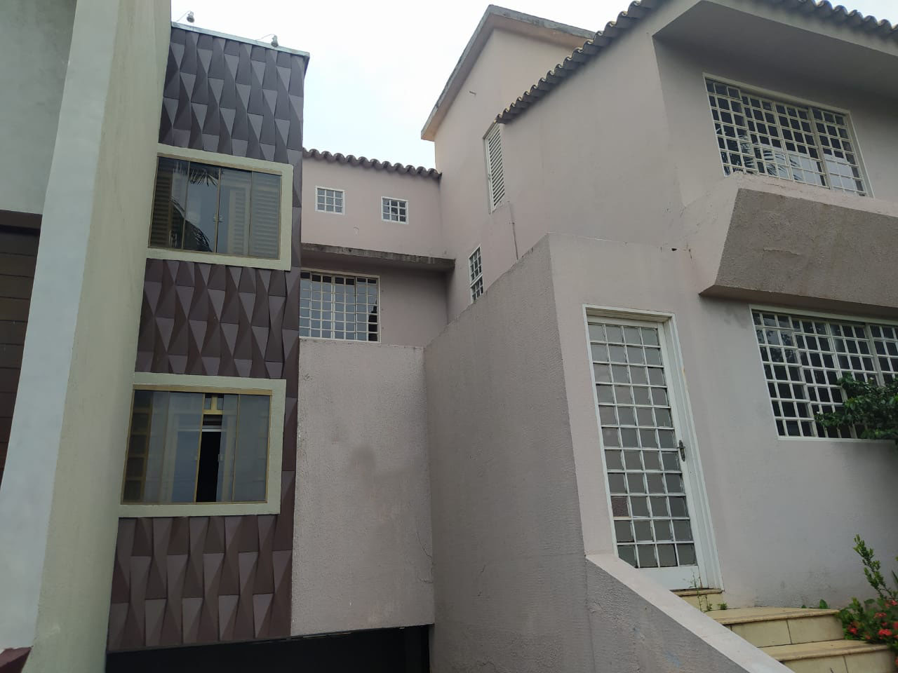 Imagem Casa de Condomínio com 3 Quartos à Venda, 200 m²em Jardim Ana Lúcia - Goiânia