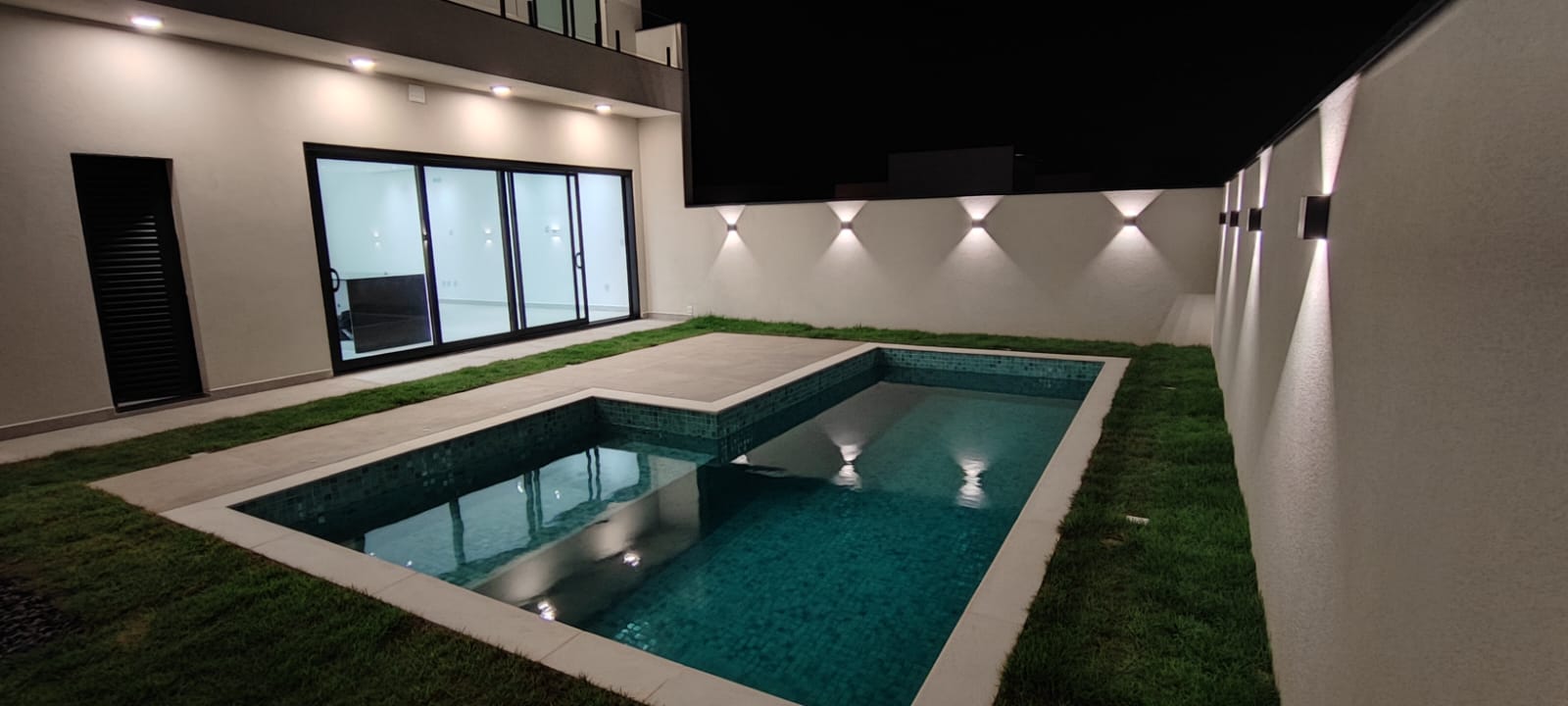 Casa de Condomínio com 3 Quartos à Venda, 223 m²em Jardim Ermida I - Jundiaí