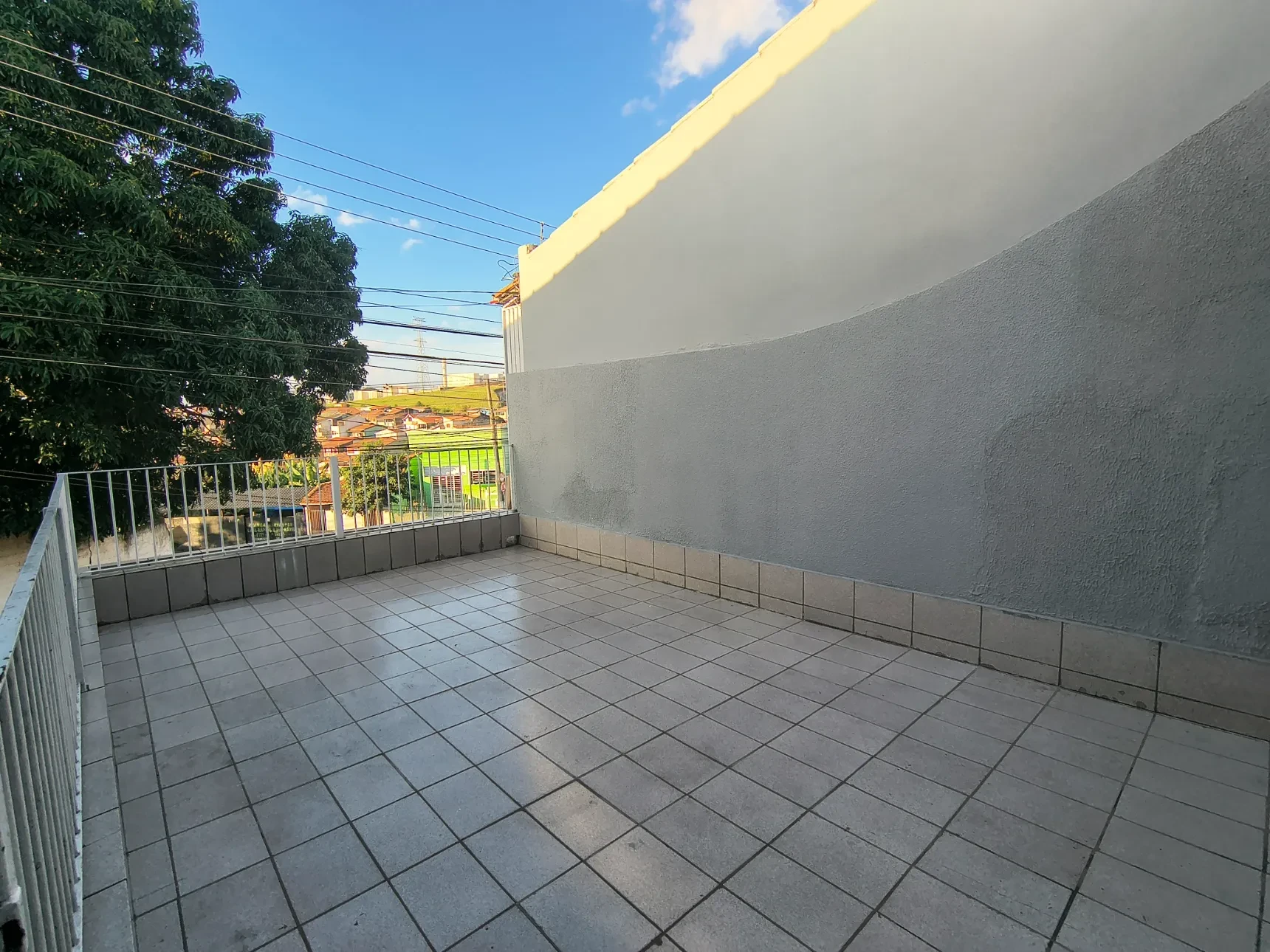 Imagem Casa com 2 Quartos para Alugar, 69 m² em Parque Santo Antônio - Jacareí