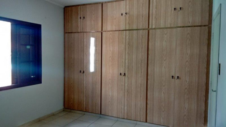 Imagem Sobrado com 3 Quartos à Venda, 298 m² em Jardim Munhoz - Guarulhos