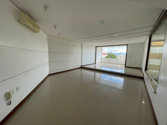 Imagem Casa com 4 Quartos à Venda, 290 m² em Caixa D'Água - Jequié