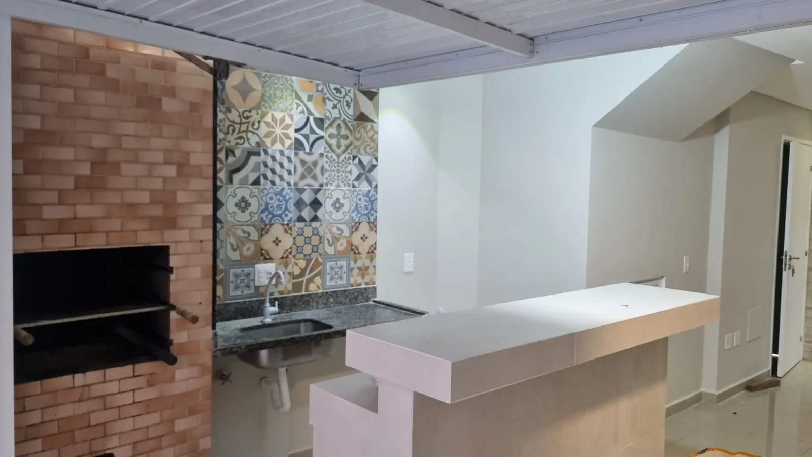 Imagem Casa de Condomínio com 2 Quartos à Venda, 106 m² em Marapé - Santos
