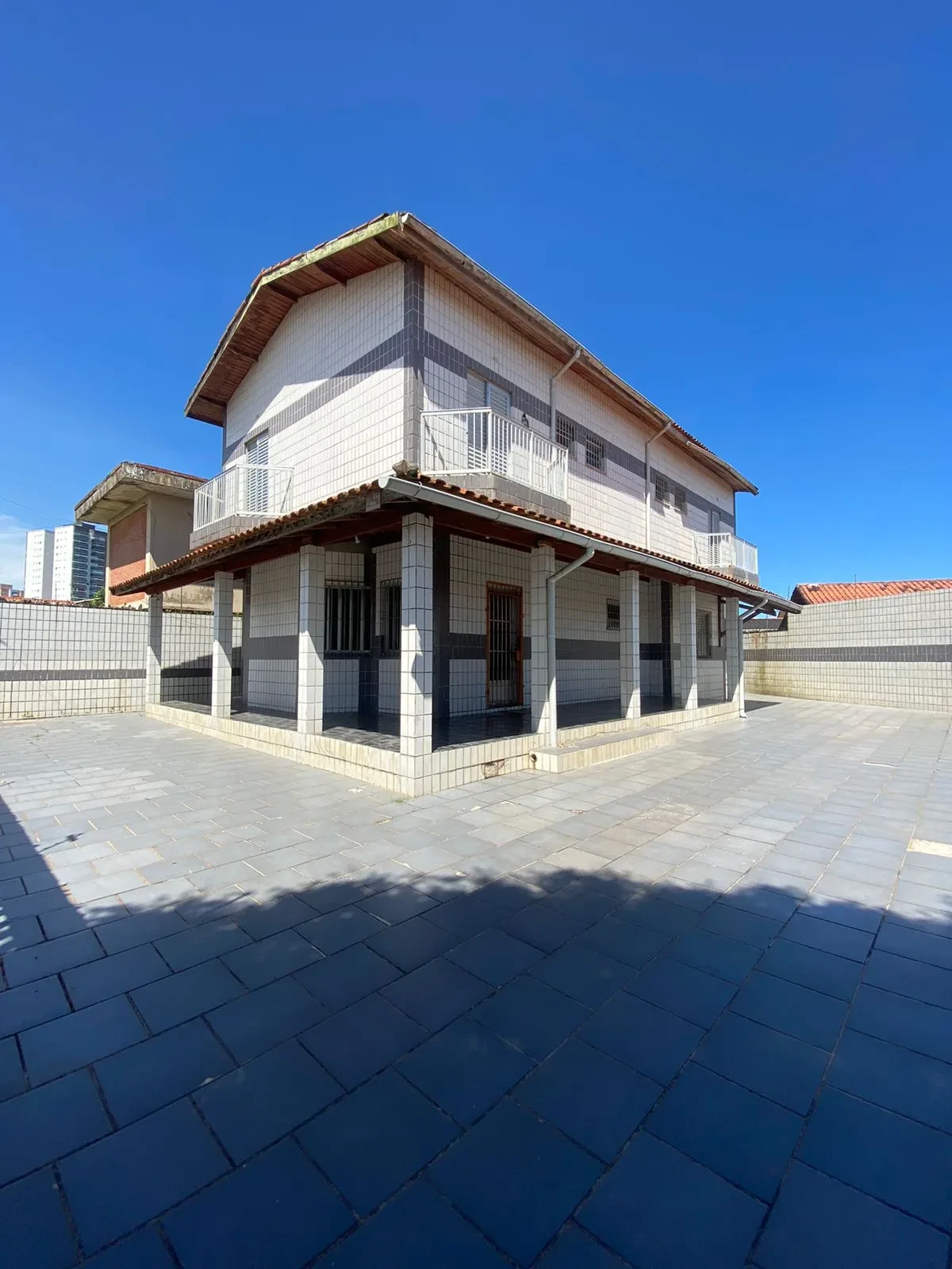 Sobrado com 5 Quartos à Venda, 195 m² em Jardim Praia Grande - Mongaguá