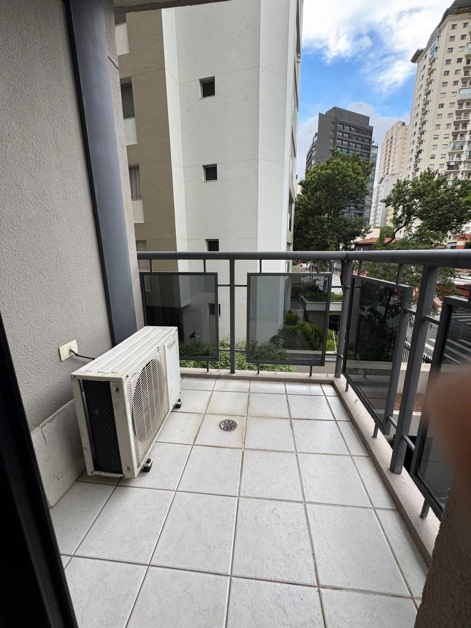 Foto do imóvel: Apartamento com 1 Quarto para Alugar, 80 m² em Vila Olímpia - São Paulo