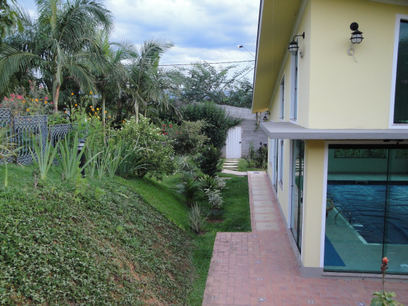 Casa com 3 Quartos à Venda, 500 m² em Village Mantiqueira - Guaratinguetá