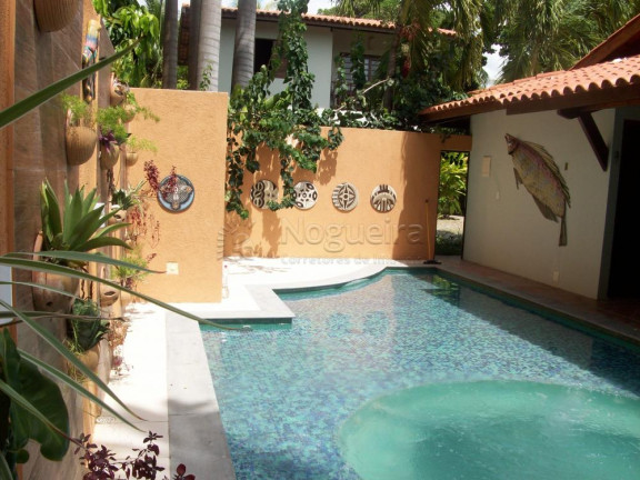 Imagem Casa com 7 Quartos à Venda, 764 m² em Praia dos Carneiros - Tamandaré