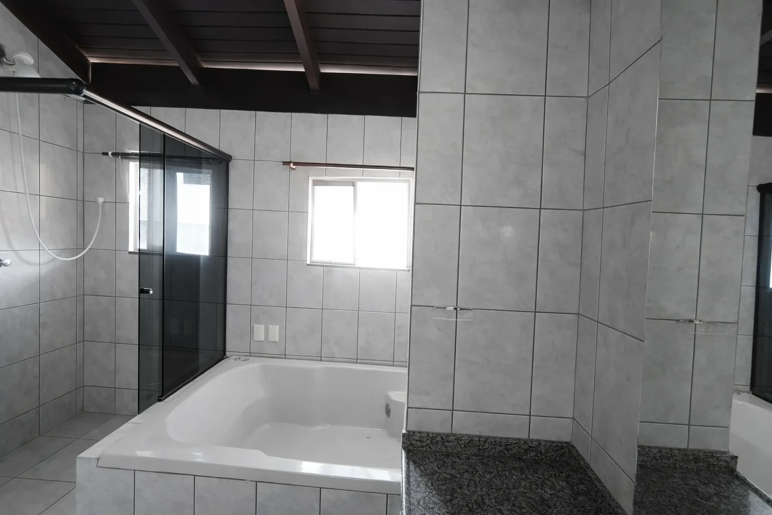 Imagem Sobrado com 3 Quartos à Venda, 240 metros em Jaraguá Esquerdo - Jaraguá do Sul