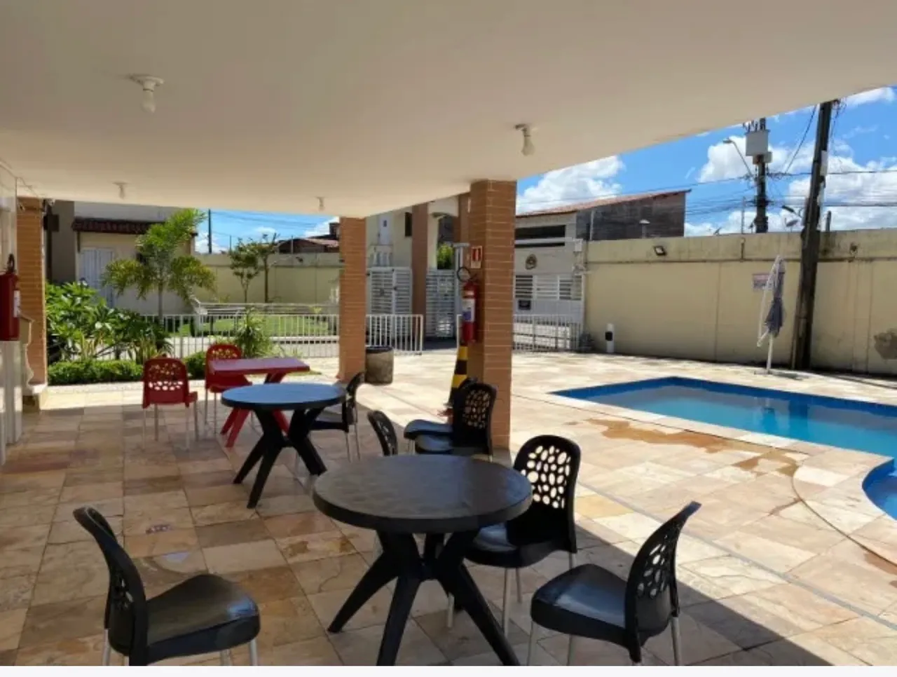 Imagem Casa de Condomínio com 2 Quartos à Venda, 63 m² em Siqueira - Fortaleza