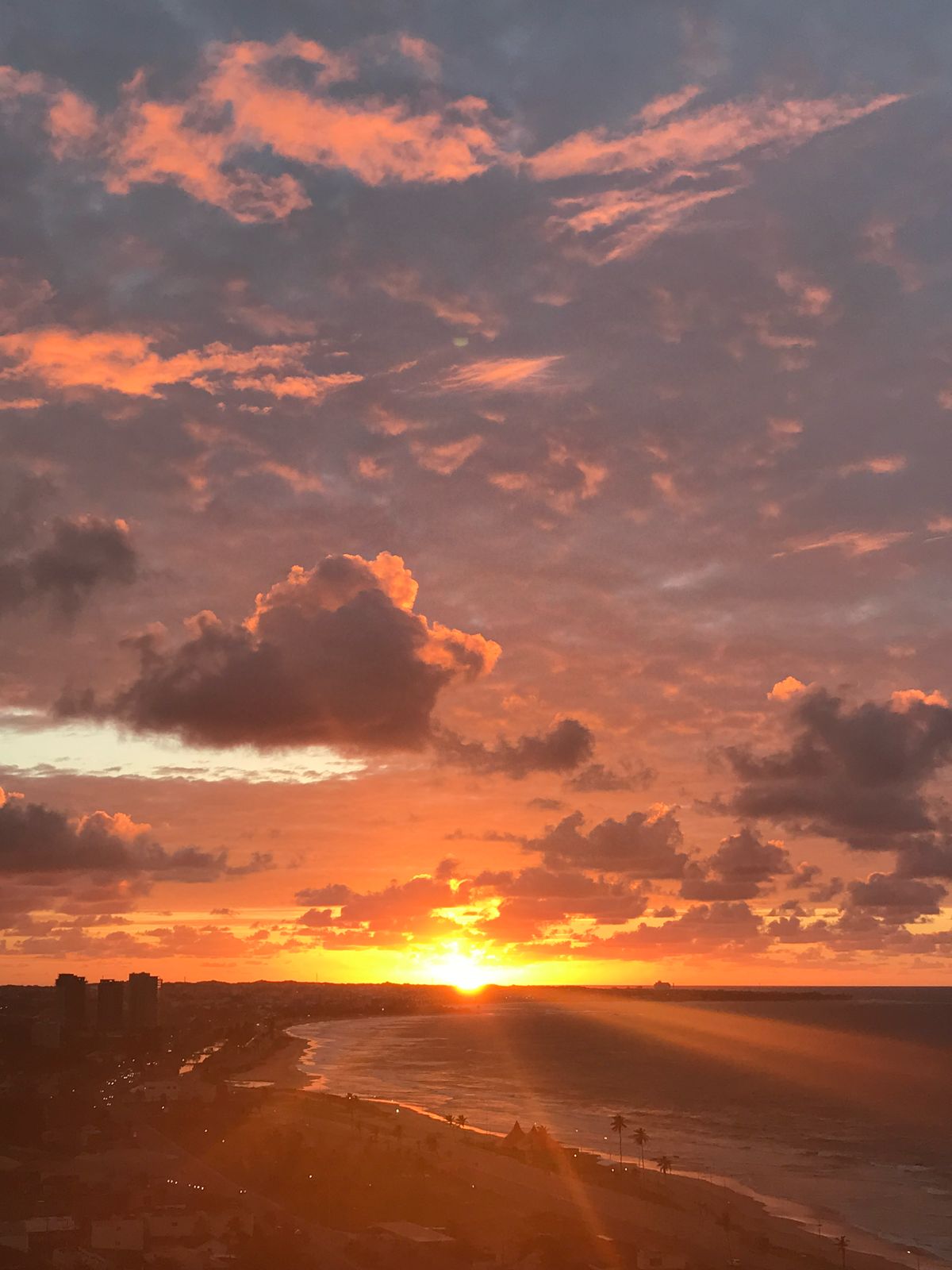 Foto do imóvel: Apartamento com 4 Quartos à Venda, 200 m² em Pituaçu - Salvador