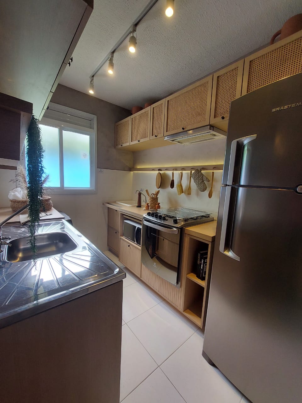Imagem Apartamento com 2 Quartos à Venda, 44 m²em Inhoaíba - Rio de Janeiro