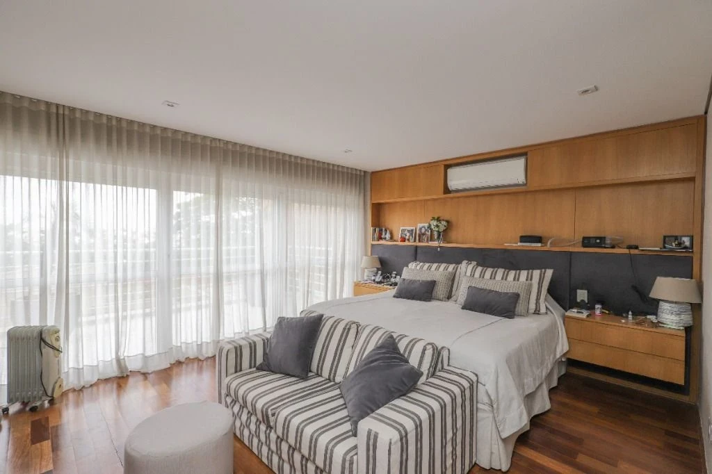 Imagem Sobrado com 4 Quartos à Venda, 1000 m² em Jardim Viana - São Paulo