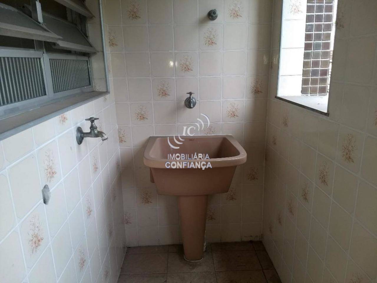 Imagem Apartamento com 2 Quartos para Alugar, 75 m²em Vila Romero - São Paulo