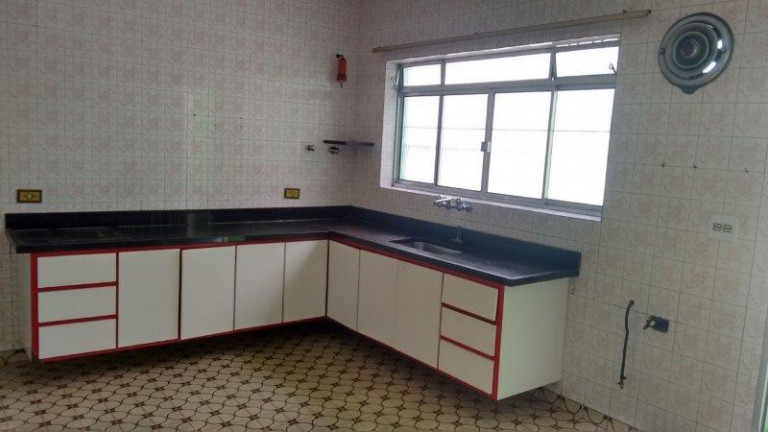 Imagem Sobrado com 3 Quartos à Venda, 298 m² em Jardim Munhoz - Guarulhos