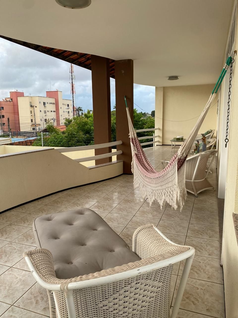 Imagem Casa com 5 Quartos para Alugar, 435 m²em Engenheiro Luciano Cavalcante - Fortaleza