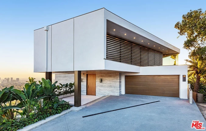 Imagem Casa de Condomínio com 4 Quartos à Venda, 650 m²em Santa Luzia - Contagem