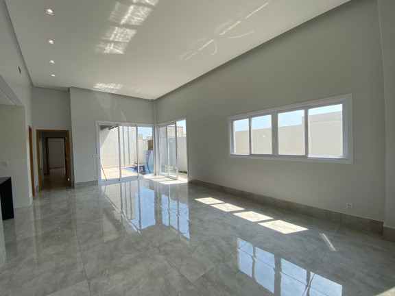 Casa com 3 Quartos à Venda, 169 m²em Jardins Porto - Senador Canedo