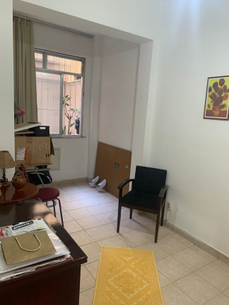 Imagem Apartamento com 2 Quartos à Venda, 75 m² em Copacabana - Rio de Janeiro