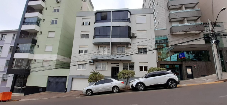 Apartamento com 3 Quartos para Alugar,  em Centro - Passo Fundo