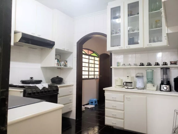 Imagem Sobrado com 3 Quartos à Venda ou Locação, 220 m²em Conjunto Residencial Vista Verde - São Paulo