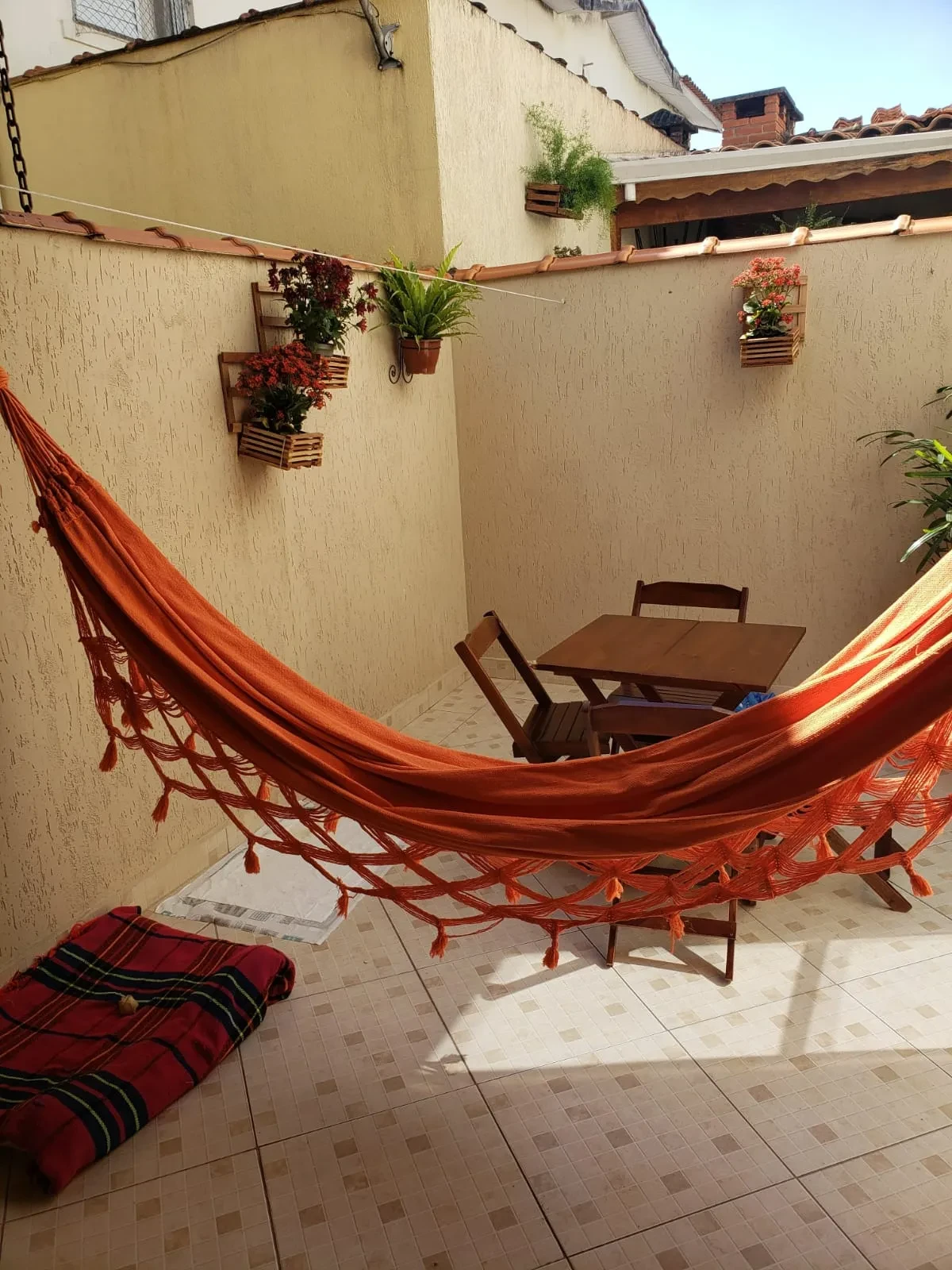 Imagem Casa de Condomínio com 2 Quartos à Venda, 60 metro em Granja Viana - Cotia