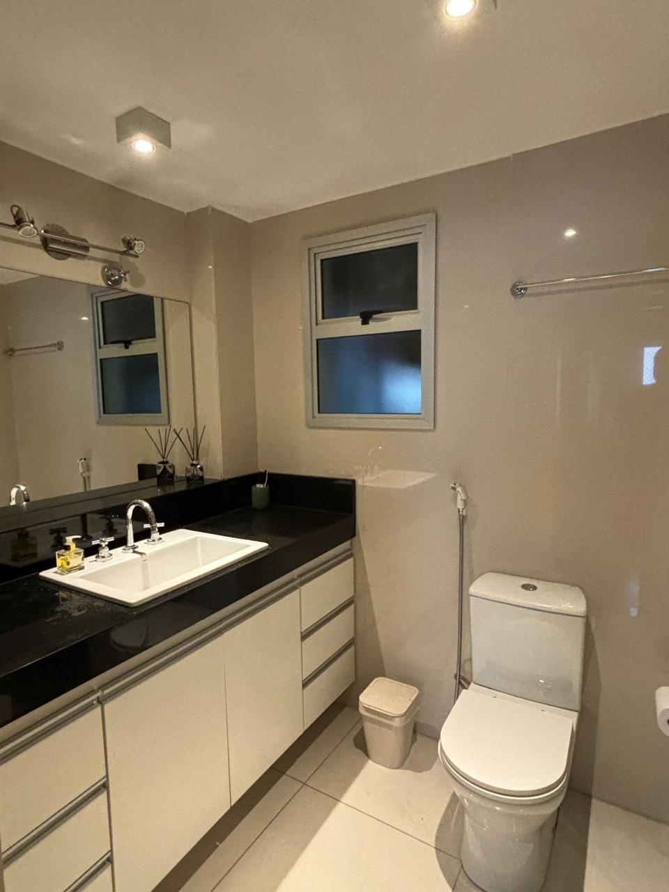 Imagem Apartamento com 2 Quartos à Venda, 100 m²em Jardim Paulista - São Paulo