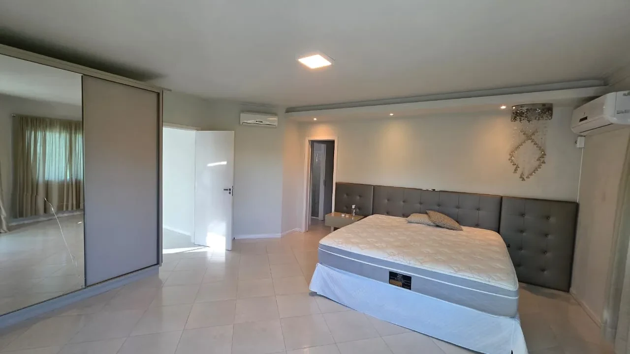 Foto do imóvel: Casa com 4 Quartos à Venda ou Locação, 378 m² em Pedra Branca - Palhoça