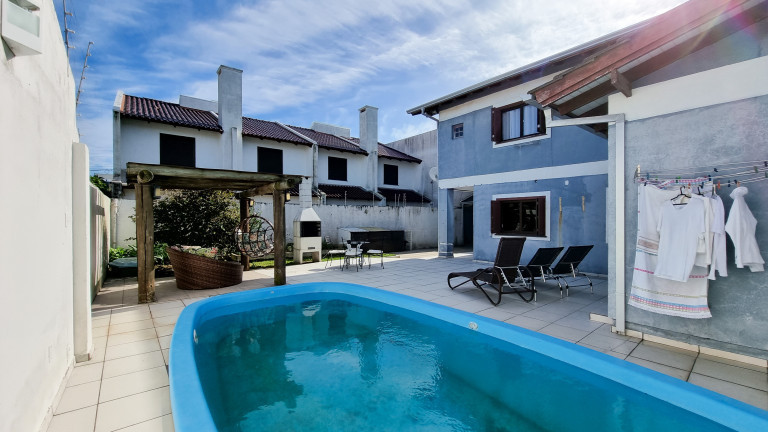 Imagem Casa com 4 Quartos à Venda,  em Centro - Tramandaí