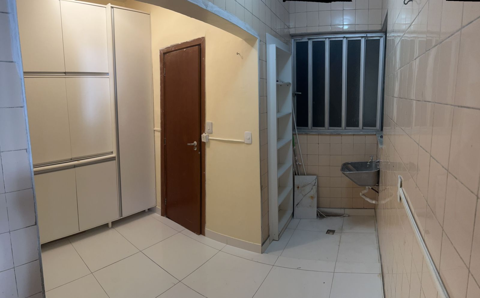 Imagem Apartamento com 2 Quartos à Venda, 80 m²em Nazaré - Belém