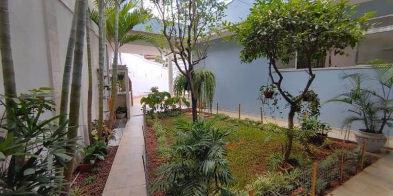 Imagem Casa com 5 Quartos à Venda,  em Vila Albertina - São Paulo