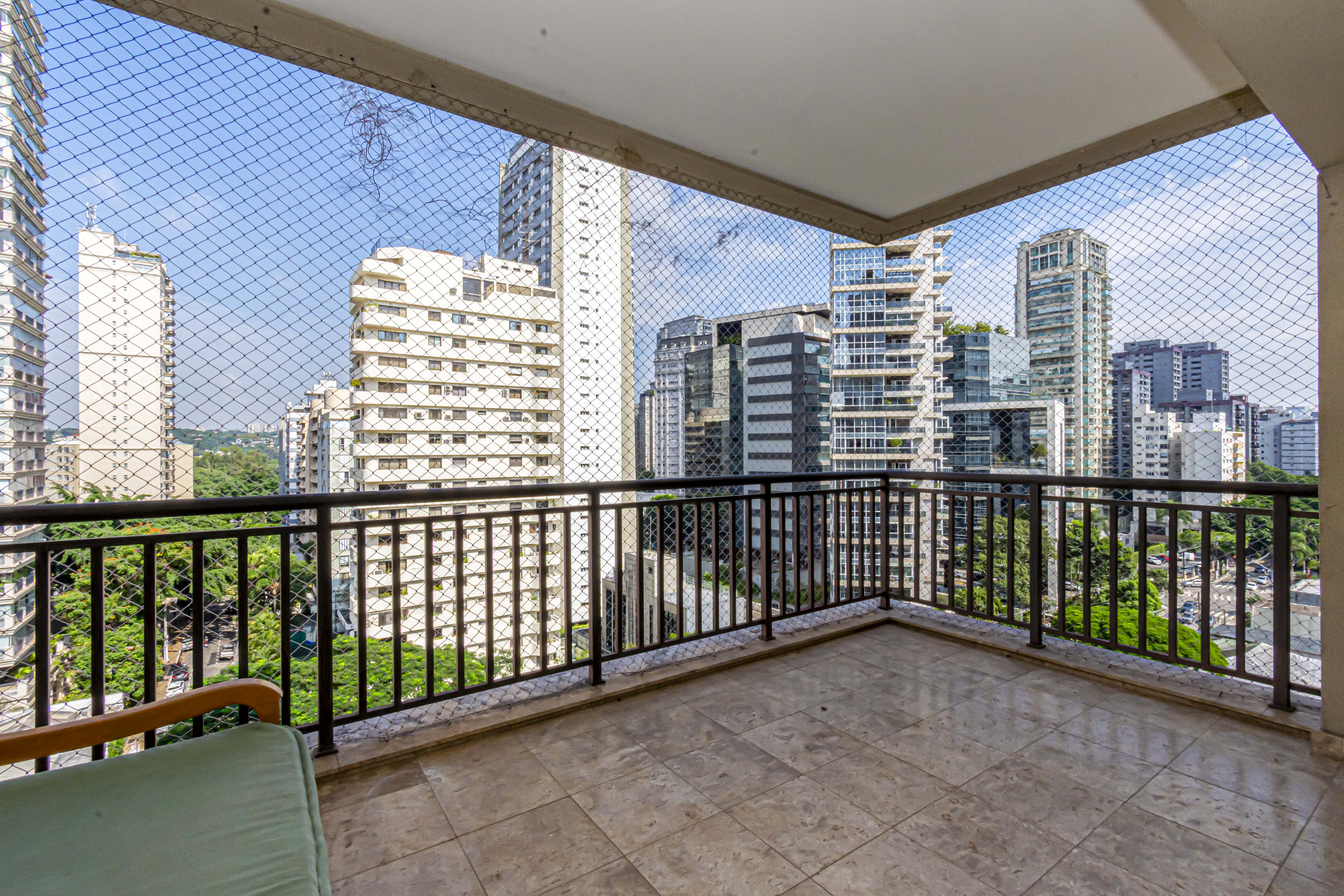 Imagem Apartamento com 3 Quartos à Venda, 199 m² em Jardim Paulistano - São Paulo