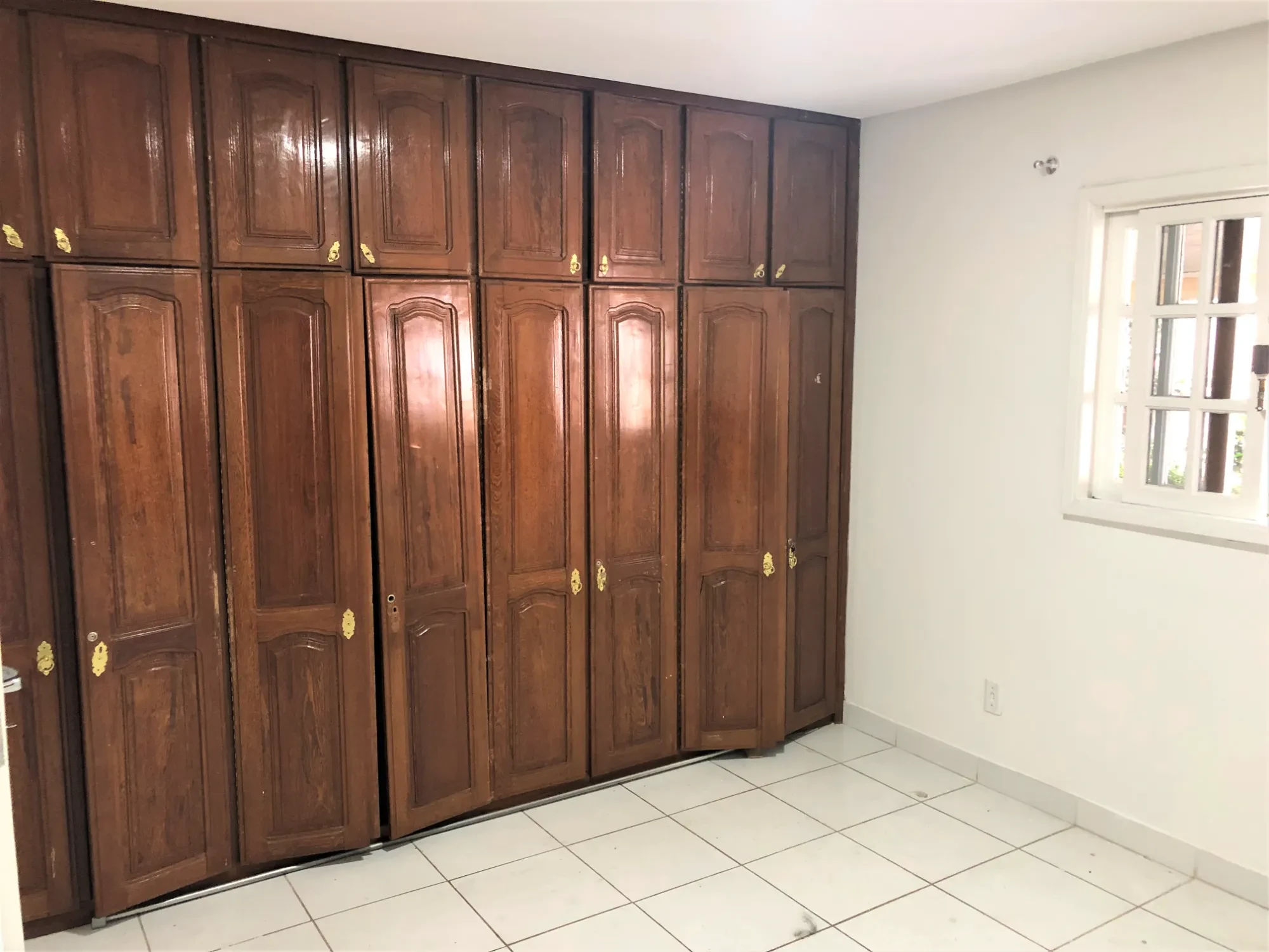 Imagem Casa com 5 Quartos para Alugar, 200 m² em Planalto - Manaus