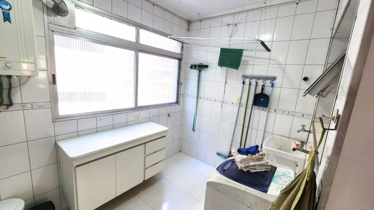 Imagem Apartamento com 2 Quartos à Venda, 84 m² em Gonzaga - Santos