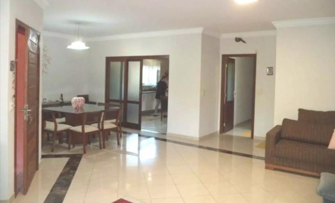 Foto do imóvel: Casa com 4 Quartos à Venda, 330 m² em Vila Petrópolis - Atibaia