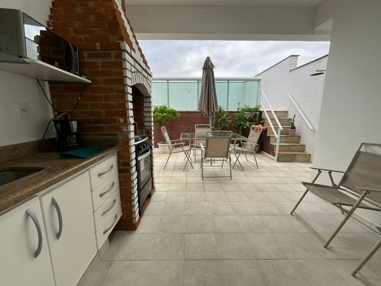 Foto do imóvel: Casa com 4 Quartos à Venda, 239 metros em Embaré - Santos