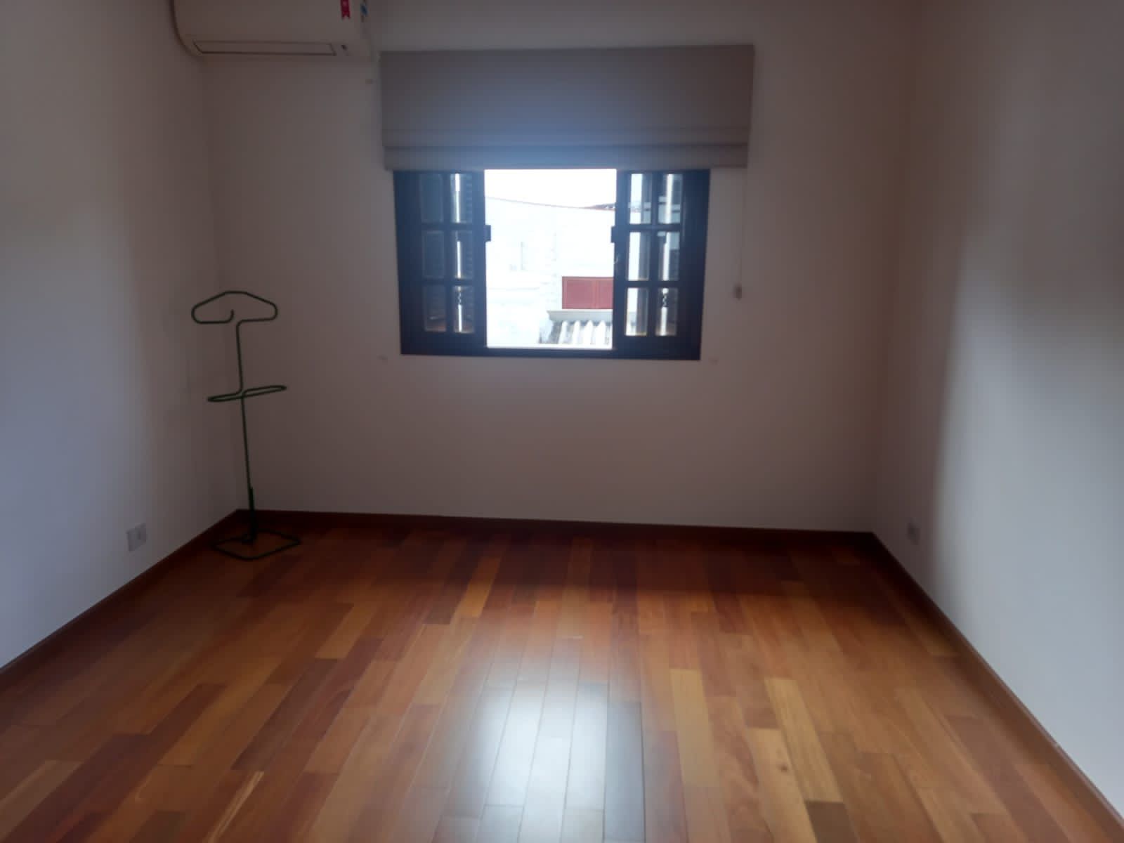 Imagem Sobrado com 3 Quartos à Venda, 181 m²em Jardim Prudência - São Paulo