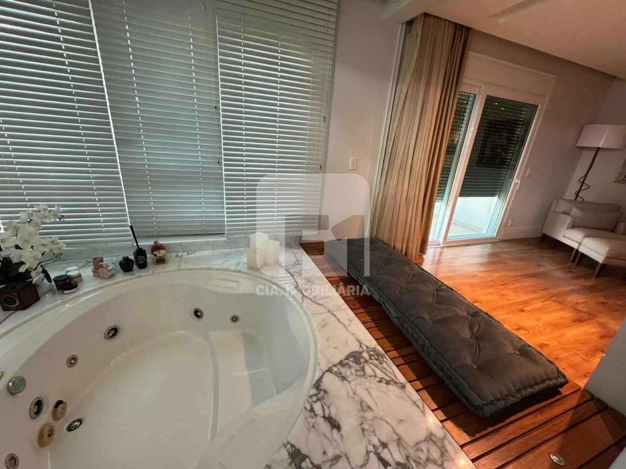 Imagem Casa com 4 Quartos à Venda, 762 m² em Santa Mônica - Florianópolis