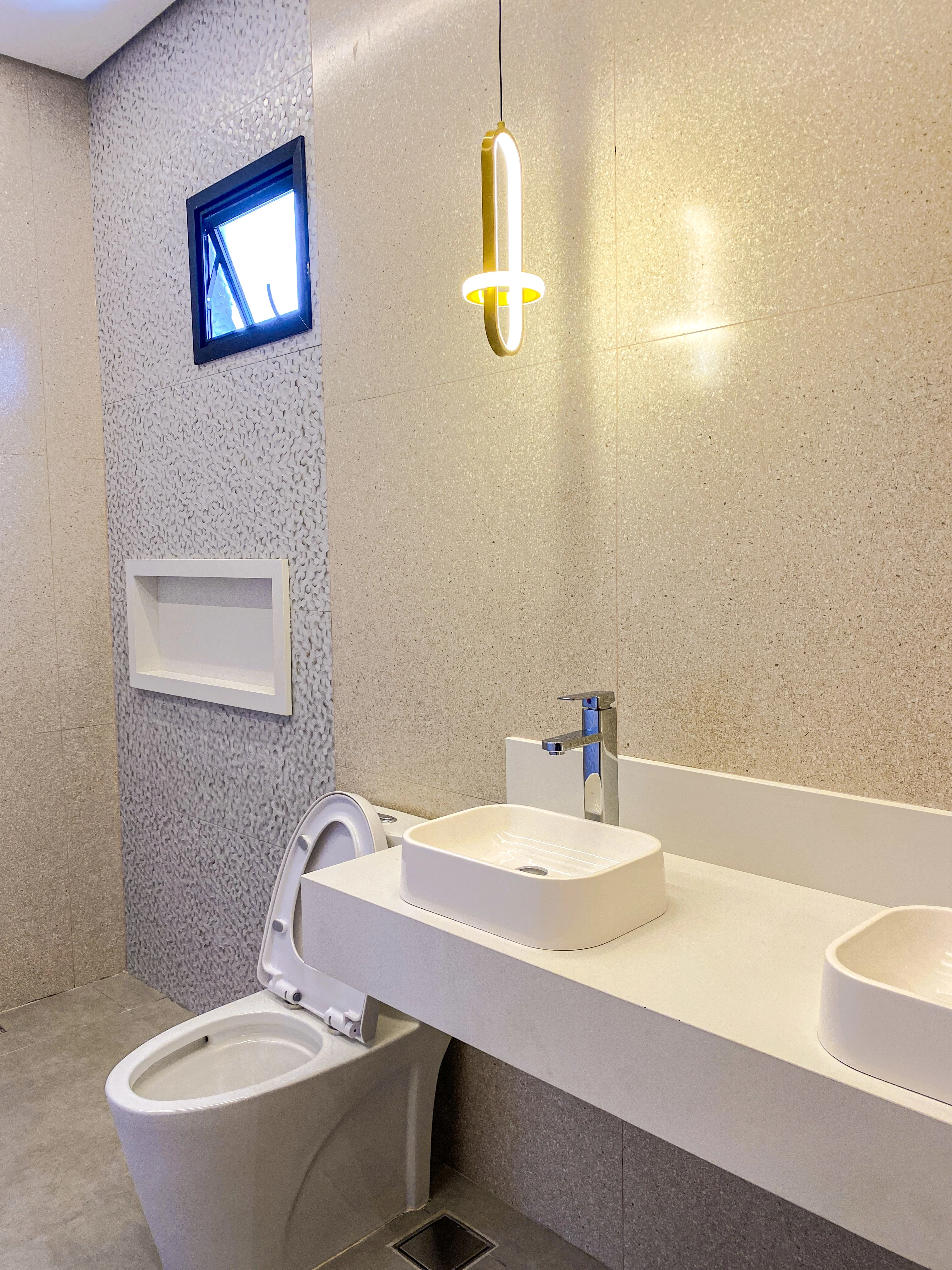 Imagem Casa de Condomínio com 4 Quartos à Venda, 180 m² em Terras Alpha Residencial 1 - Senador Canedo