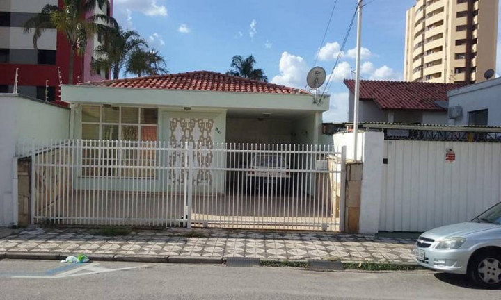 Casa com 5 Quartos à Venda, 260 m² em Centro - Sorocaba