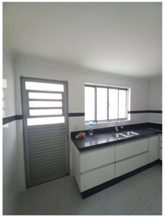 Imagem Casa com 2 Quartos à Venda, 110 m² em Centro - Diadema