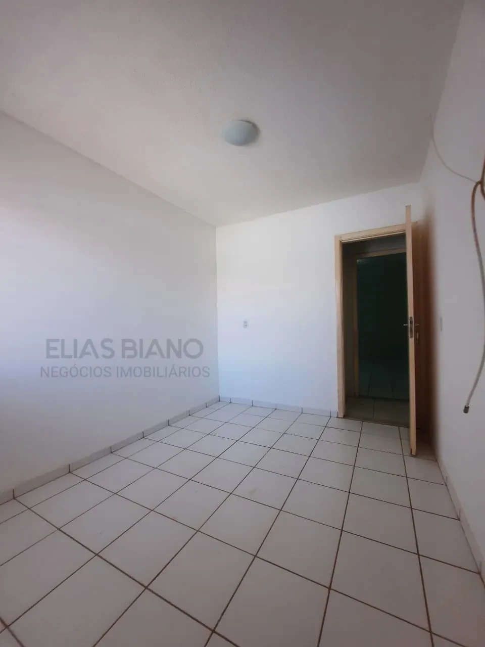 Imagem Casa de Condomínio com 3 Quartos à Venda, 122 m² em Residencial Florais do Planalto - Valparaíso de Goiás
