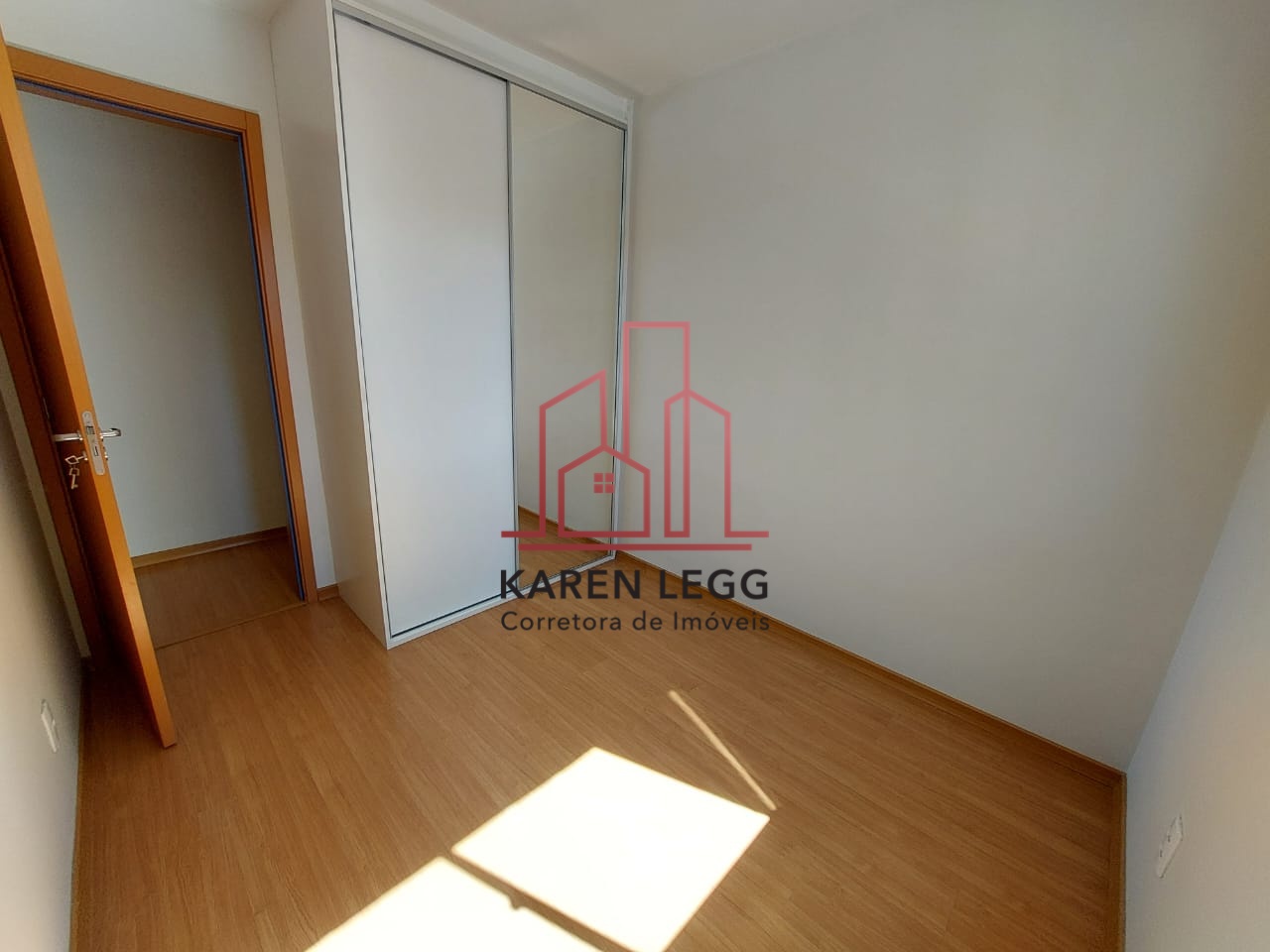 Imagem Apartamento com 2 Quartos para Alugar, 44 m² em Lindóia - Curitiba