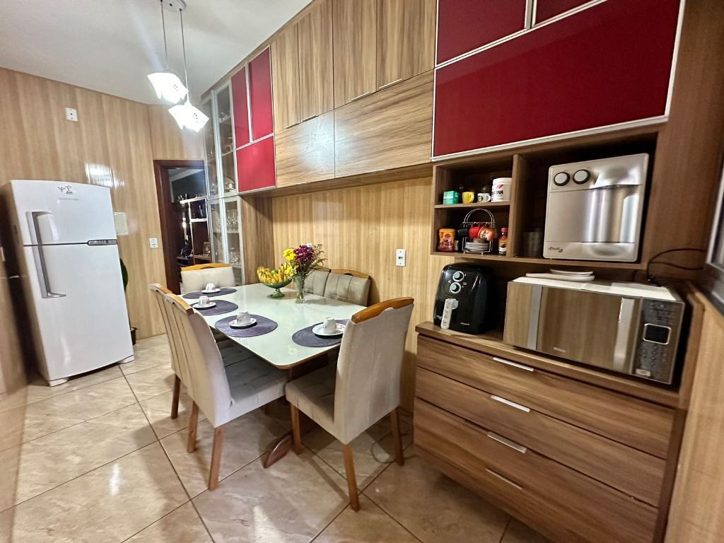 Foto do imóvel: Casa com 2 Quartos à Venda, 74 m² em Planalto - Belo Horizonte