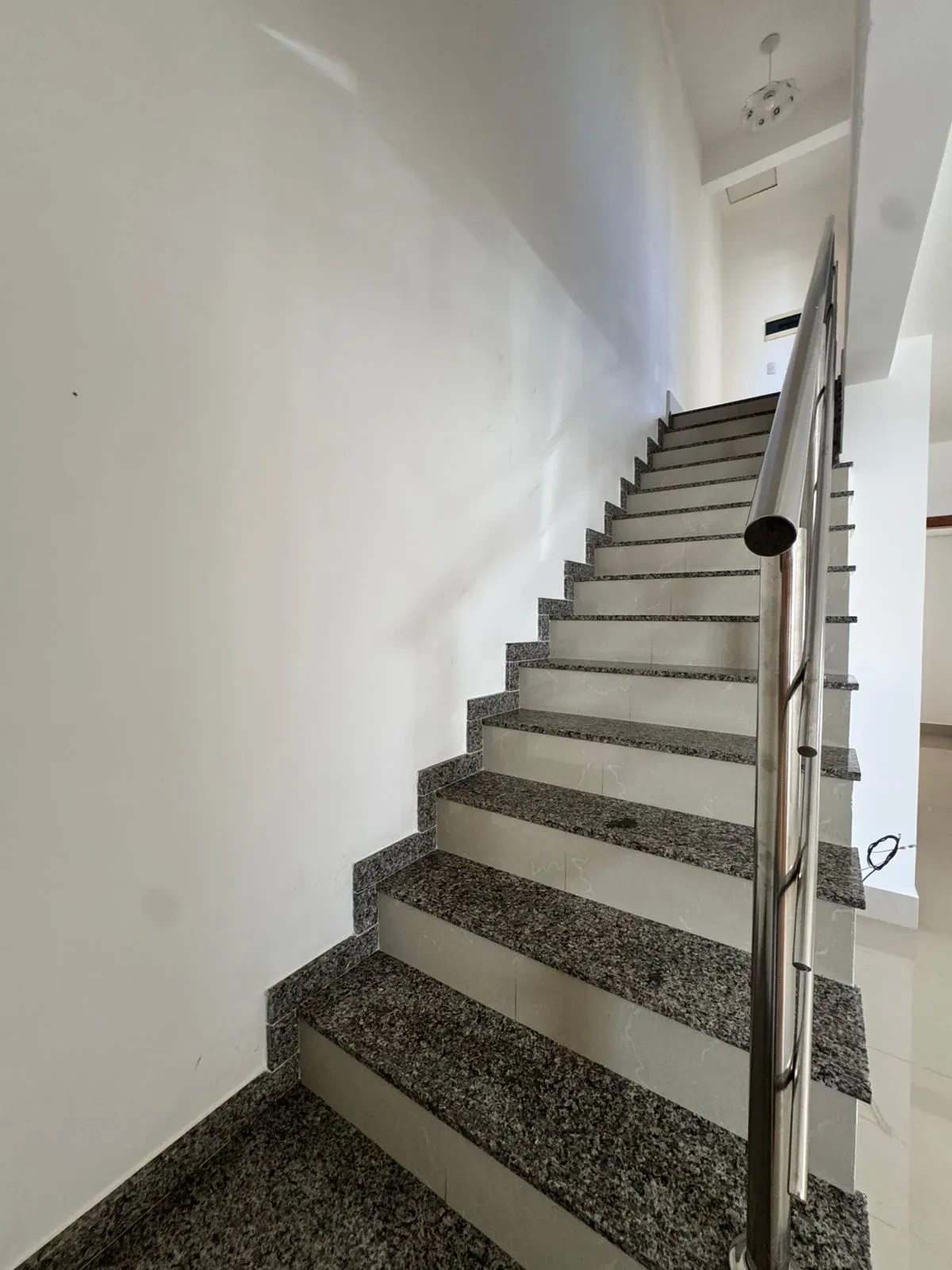 Imagem Casa com 3 Quartos para Alugar, 137 m² em Santa Cruz - Cuiabá