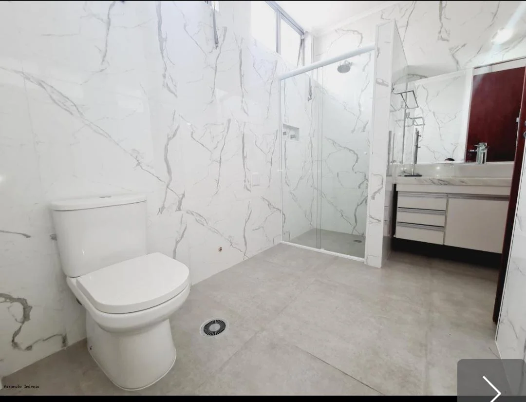 Imagem Apartamento com 3 Quartos à Venda, 230 m²em Santa Cecília - São Paulo