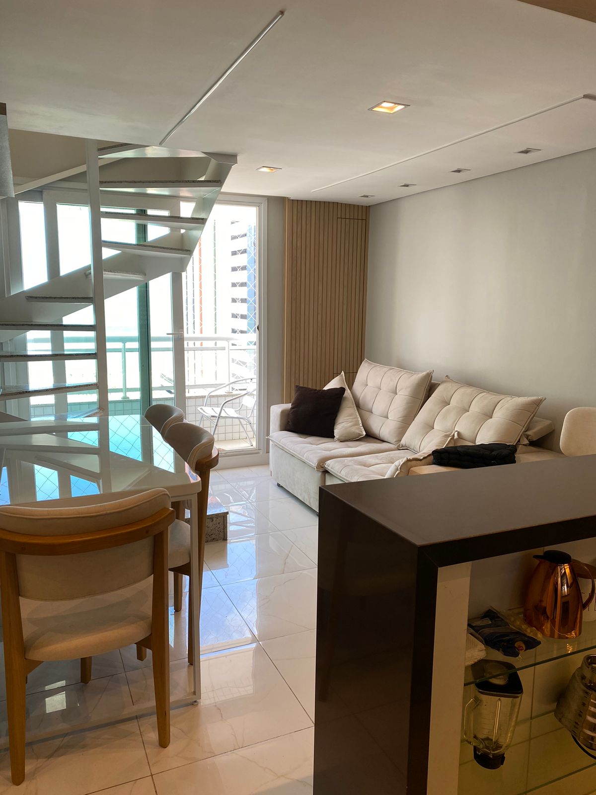 Imagem Casa de Condomínio com 5 Quartos à Venda, 252 m² em Cidade Alpha - Eusébio