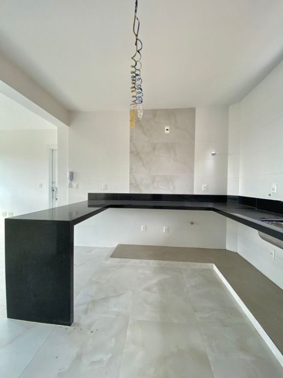 Imagem Apartamento com 4 Quartos à Venda, 138 m² em Jaraguá - Belo Horizonte