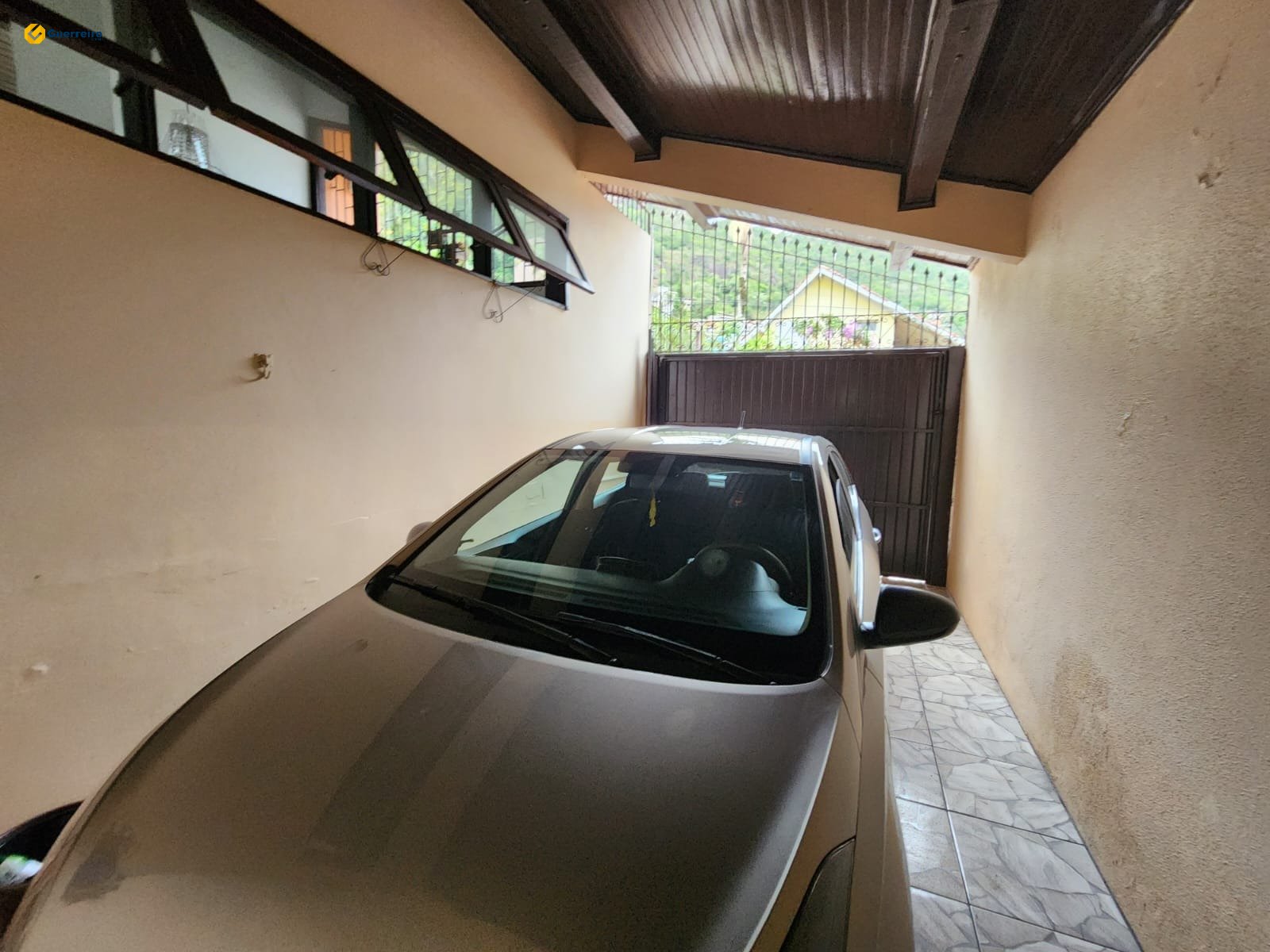 Foto do imóvel: Casa com 3 Quartos à Venda, 190 m² em Trindade - Florianópolis