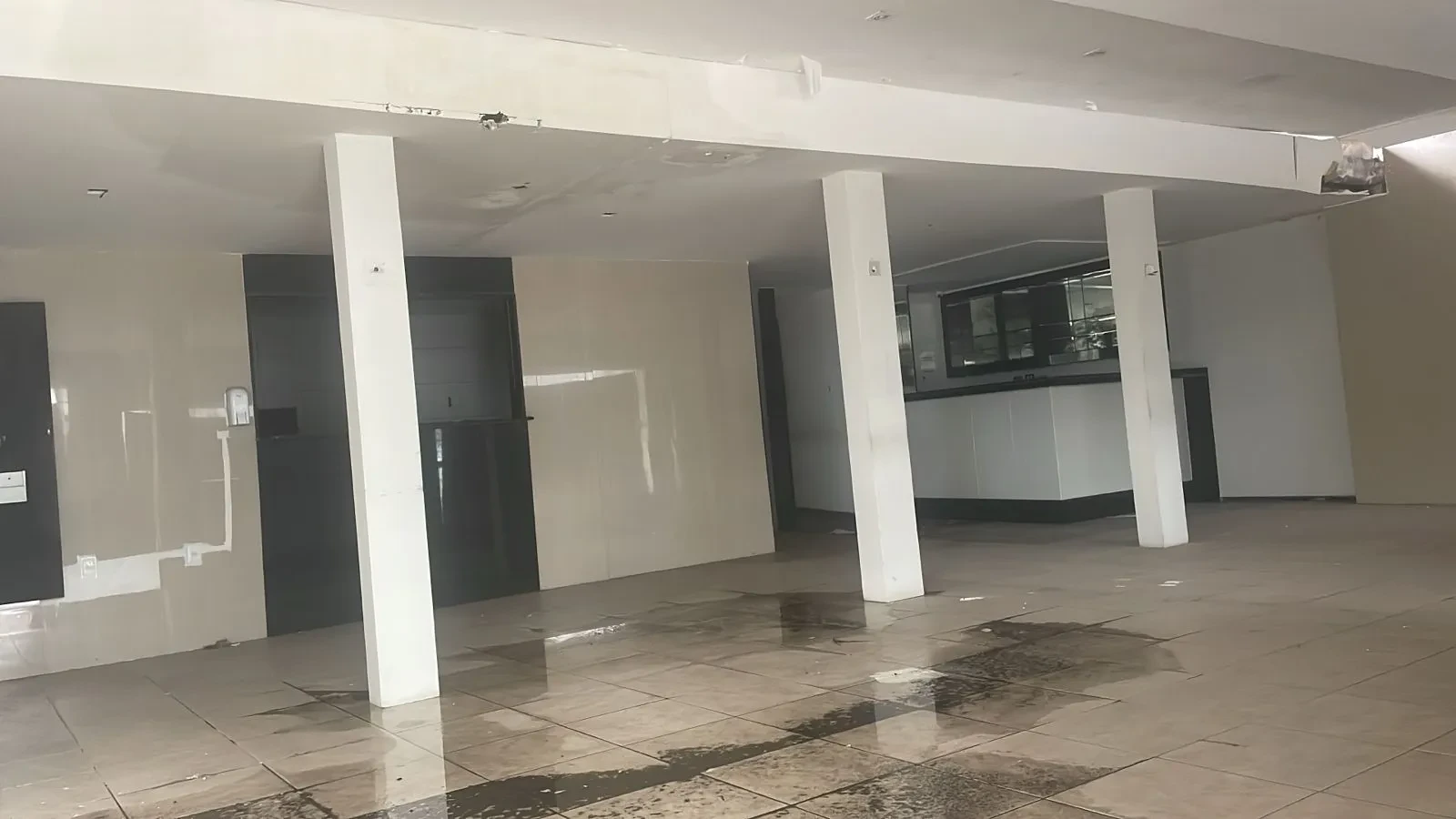 Imagem Imóvel Comercial para Alugar, 375 m² em Candeias - Jaboatão dos Guararapes