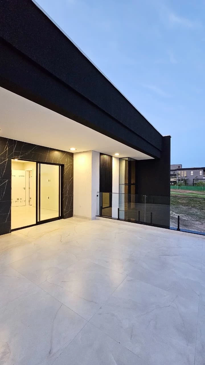 Imagem Casa de Condomínio com 4 Quartos à Venda, 267 m² em Cidade Alpha - Eusébio
