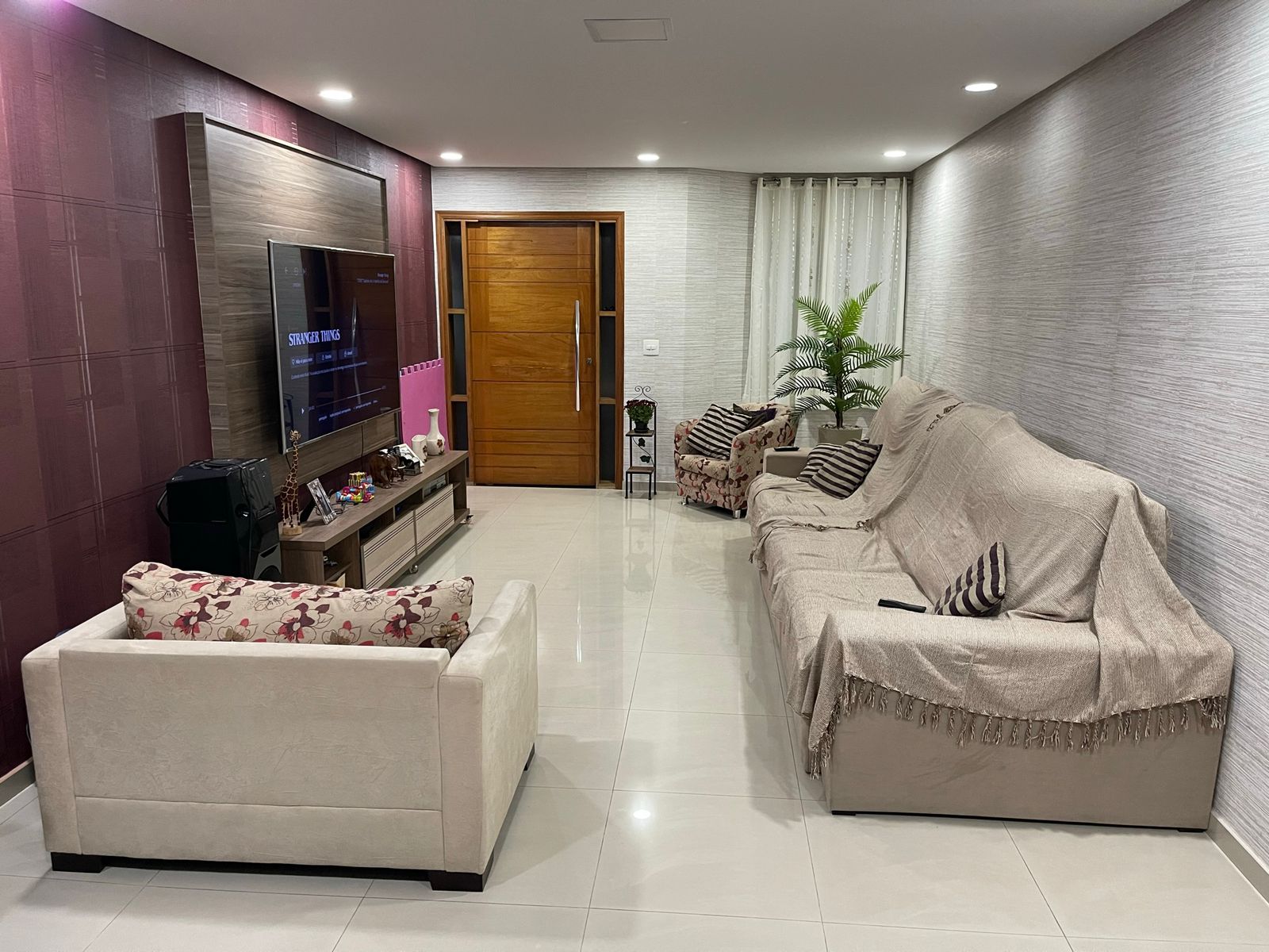 Imagem Sobrado com 3 Quartos à Venda, 250 metros em Vila Assunção - Santo André